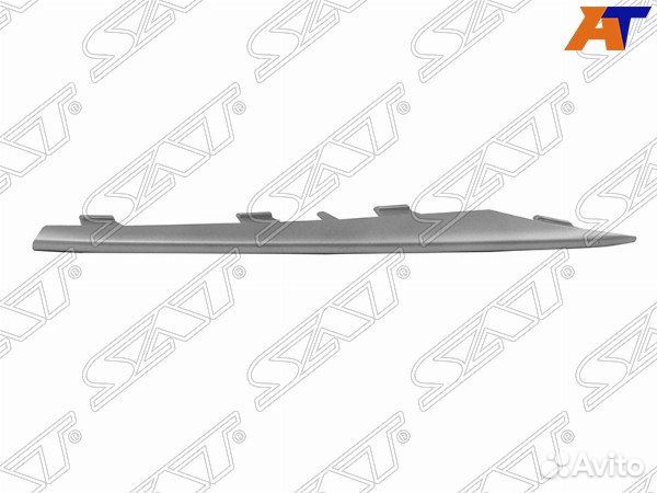 Молдинг решетки в бампер BMW X5 10-13 RH