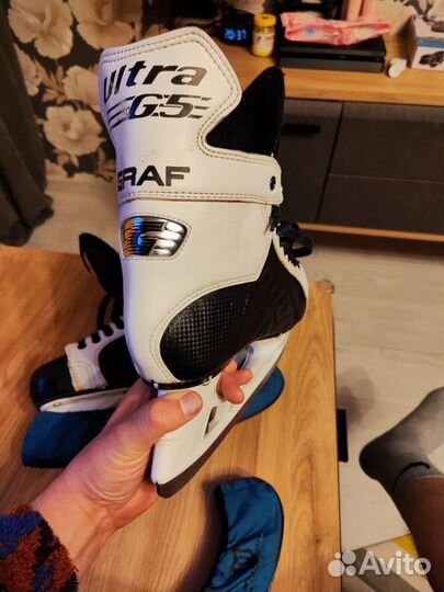 Коньки хоккейные профессиональные