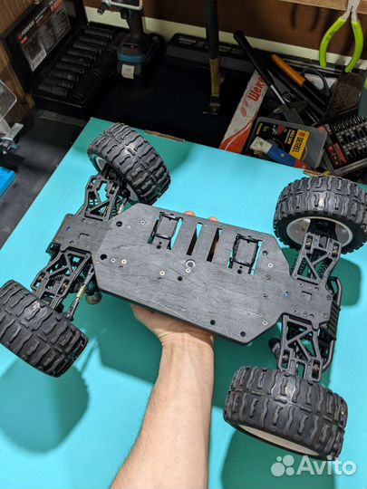 RC модель brontosaurus 1/10 Бронтозавр