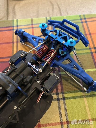 Traxxas e-revo 1/8 разбор