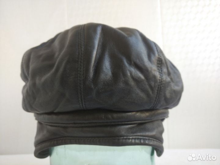 Мужская кожаная кепка