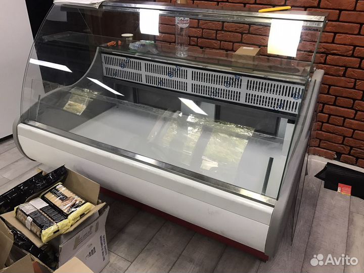 Витринный холодильник Таир