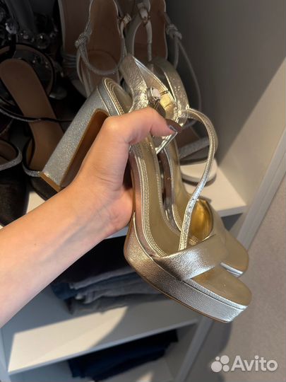 Босоножки stradivarius