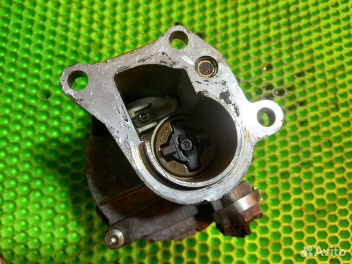 Насос вакуумный Renault Scenic