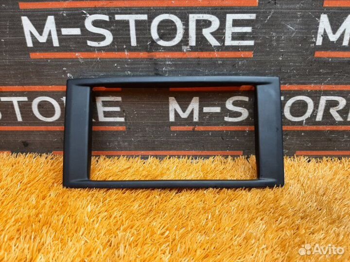 Рамка магнитолы Mercedes-Benz E-Class W212 642.850