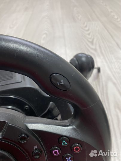 Игровой руль для компьютера