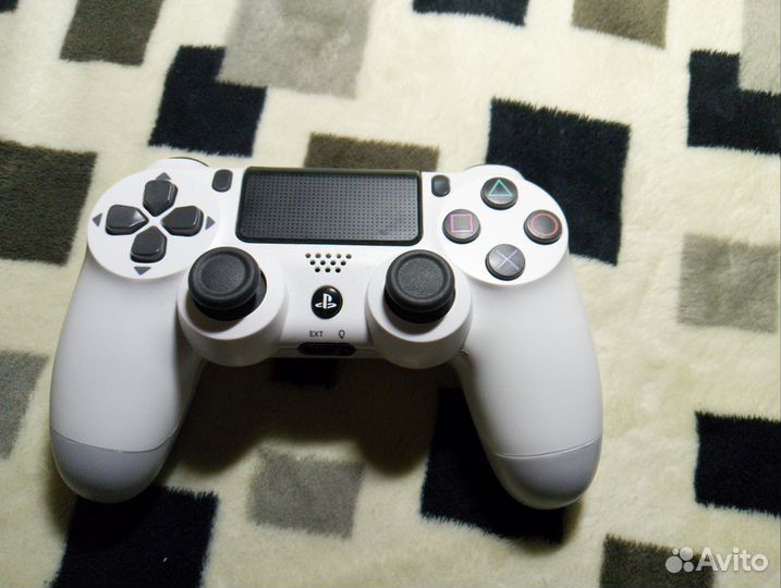 Джойстик ps4