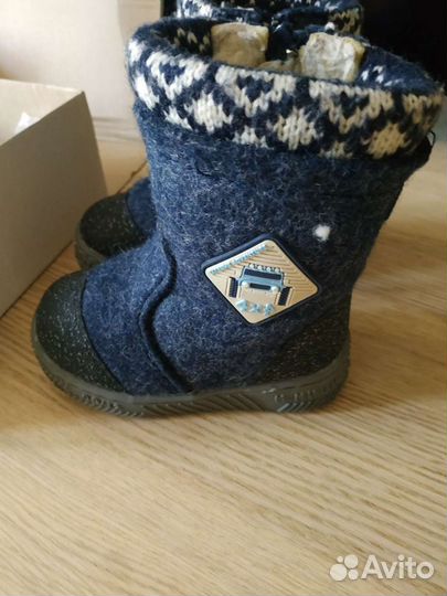 Валенки детские 23 размер на молнии