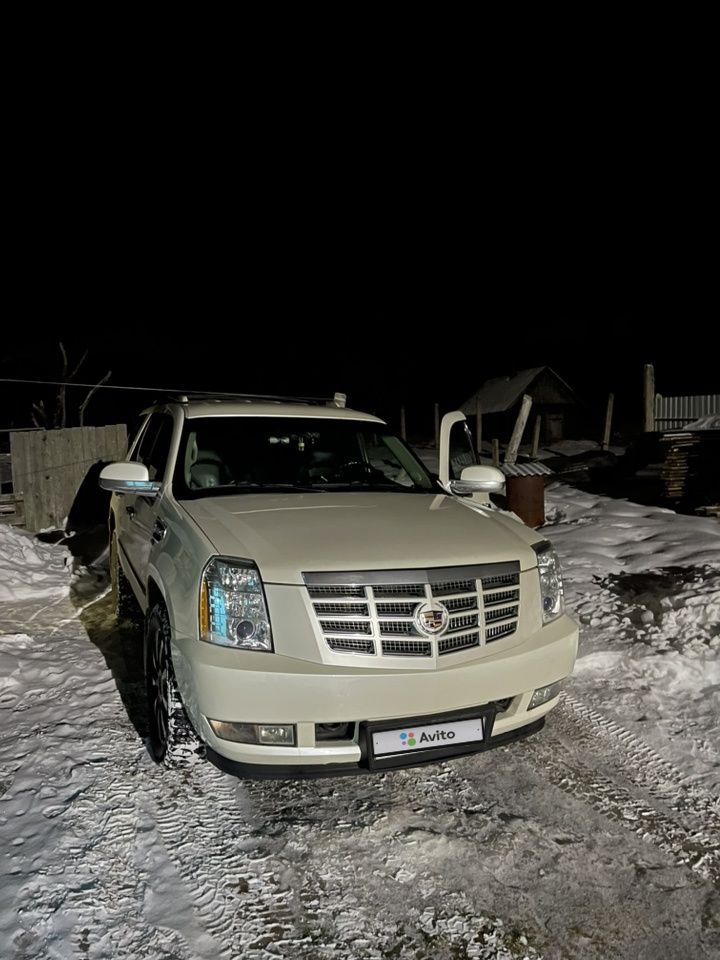 Cadillac Escalade: фото владельца