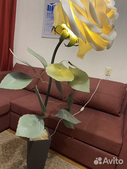 Светильник напольный цветы