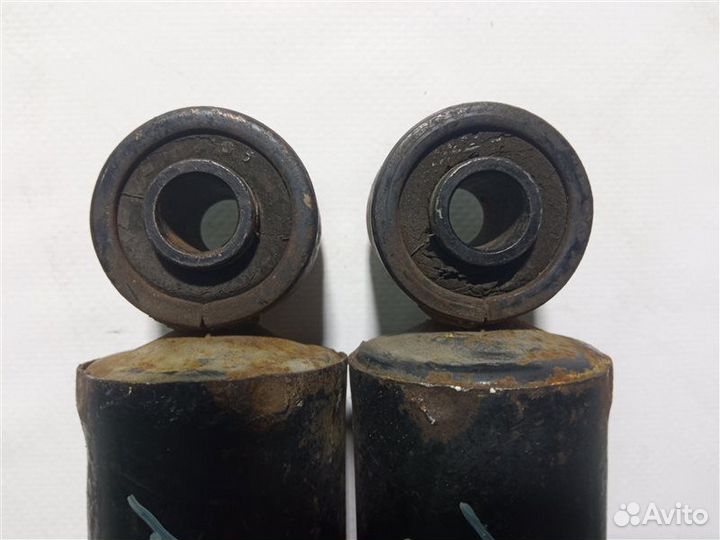 Амортизатор задний Suzuki Jimny JB23