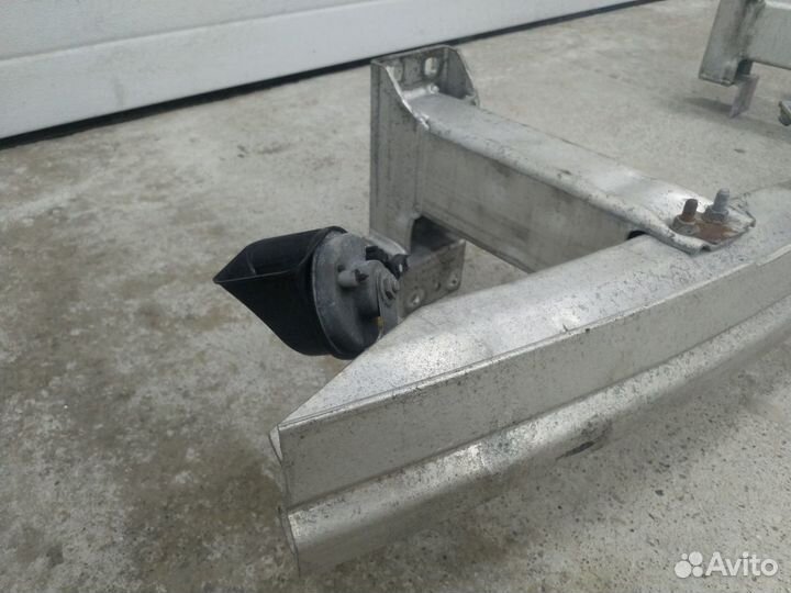 Усилитель переднего бампера BMW X3 E83