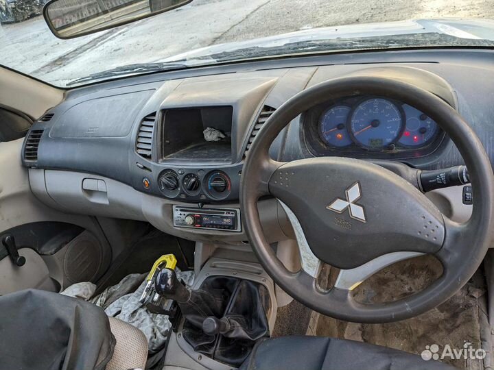 Колонка рулевая Mitsubishi L200