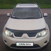 Mitsubishi Outlander 2.4 CVT, 2008, 183 320 км, с пробегом, цена 1 300 000 руб.