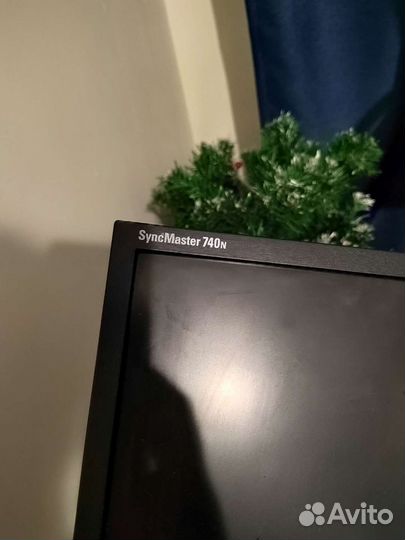 Монитор Samsung