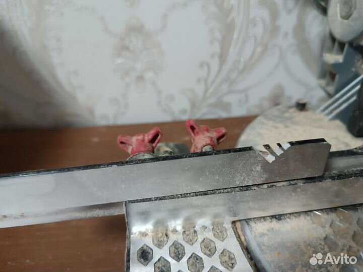 Торцовочная и настольная пила