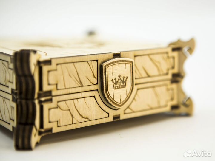 Лазерная резка фанеры и гравировка, резка пластика