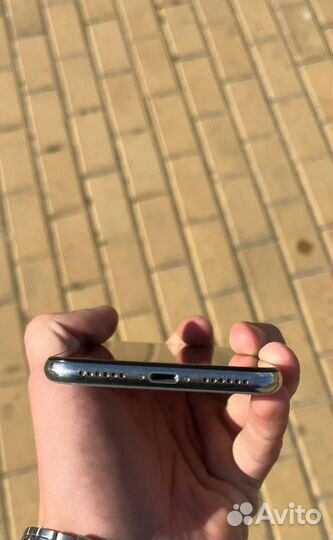 iPhone X, 64 ГБ