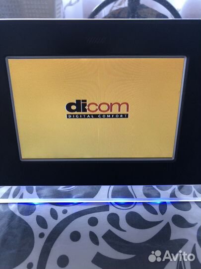 Цифровая фоторамка DiCom FH 701