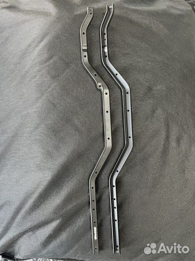 Шасси Traxxas TRX-4 Defender 324 мм TRA8220