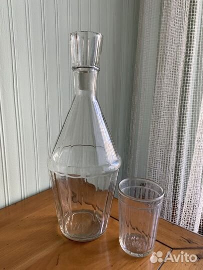 Старинный графин, солонки