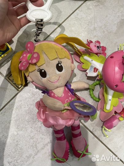 Игрушки на коляску или автомобильное кресло