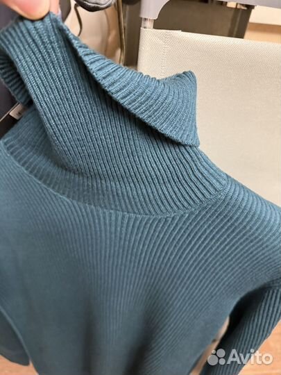 Stone island badge sweater водолазка