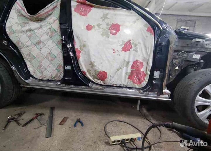 Пороги для Volkswagen Touareg 2002-2010 (GP)