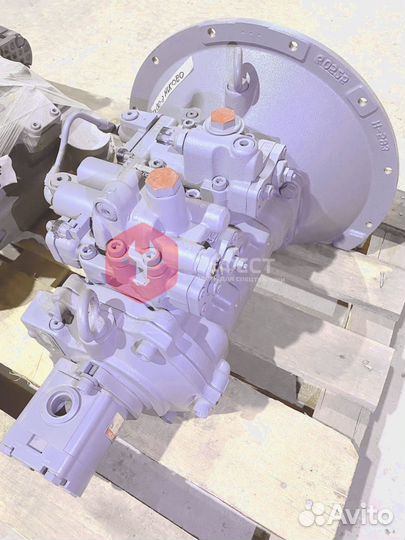 Основной насос Hitachi 9285566