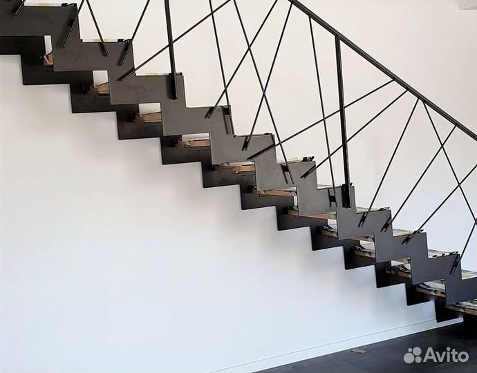 Лестница на второй этаж