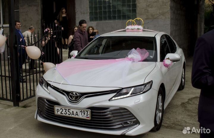 Свадебные украшения на автомобиль