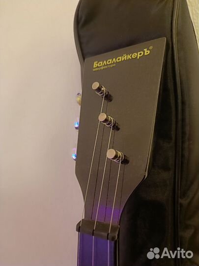 Балалайка с плотным чехлом