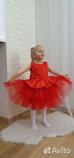 Пышное платье для девочки праздничное 104
