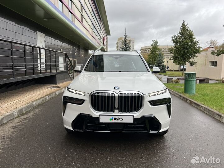 BMW X7 3.0 AT, 2022, 35 км