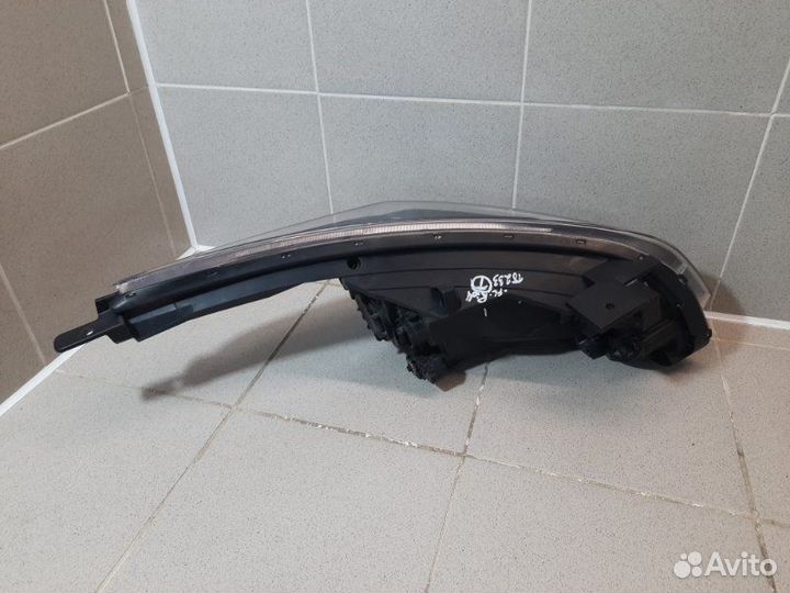 Фара левая Kia Rio 4