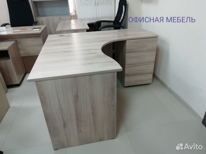 Стол компьютерный угловой в наличии