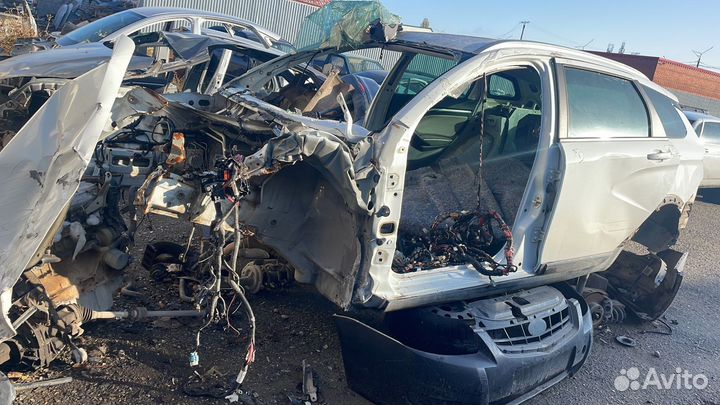 Голый кузов с документами на лада веста кросс