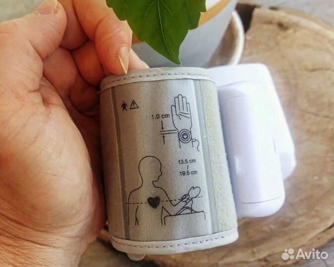 Тонометр автоматический на запястье