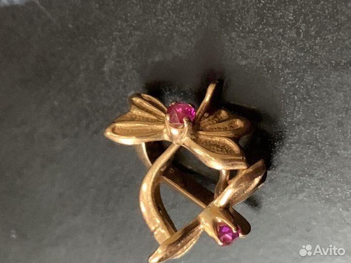 Золотые серьги 585 пробы