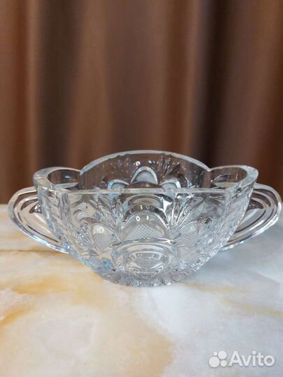 Конфетница хрустальная