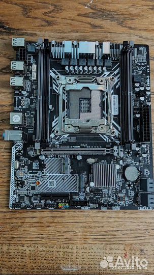 Материнская плата