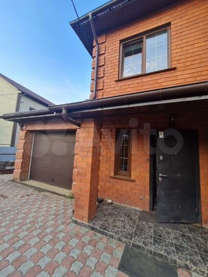 Коттедж 170 м² на участке 7 сот.