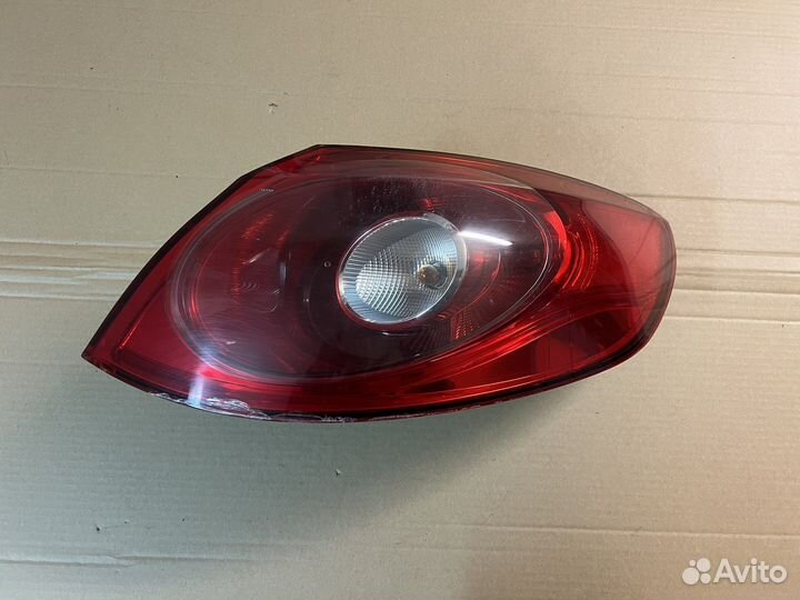 Фонарь задний правый VW Passat CC