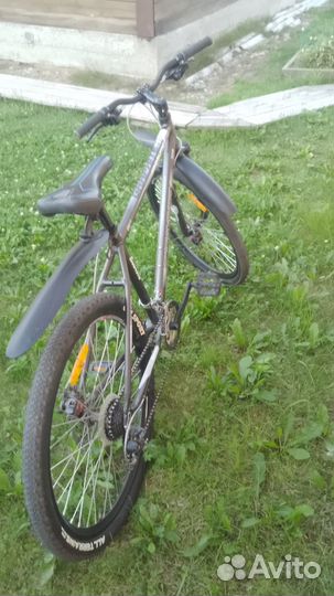 Велосипед горный рама 18, колёса 26 - Stinger