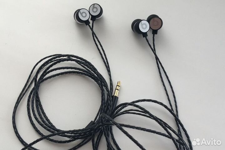 Наушники с оригинальными динамиками от Beats X