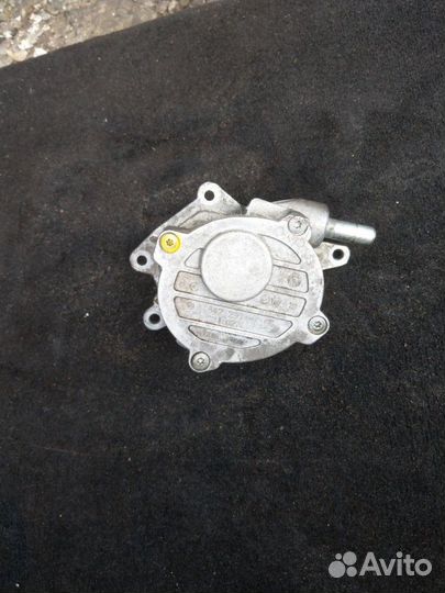 Вакуумный насос мотора OM642 Mercedes A6422300165