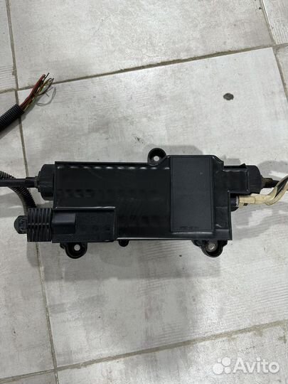 Блок ручника Мерседес W221 W216