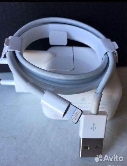 Зарядка на iPhone 12 w 2.4 A Оригинал