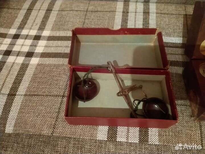 Набор весов и гирек