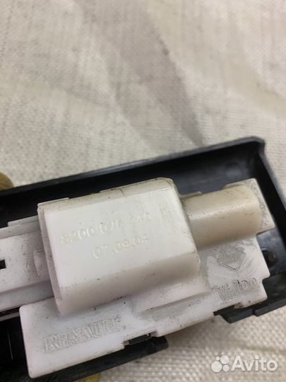 Замок багажника renault megane 2